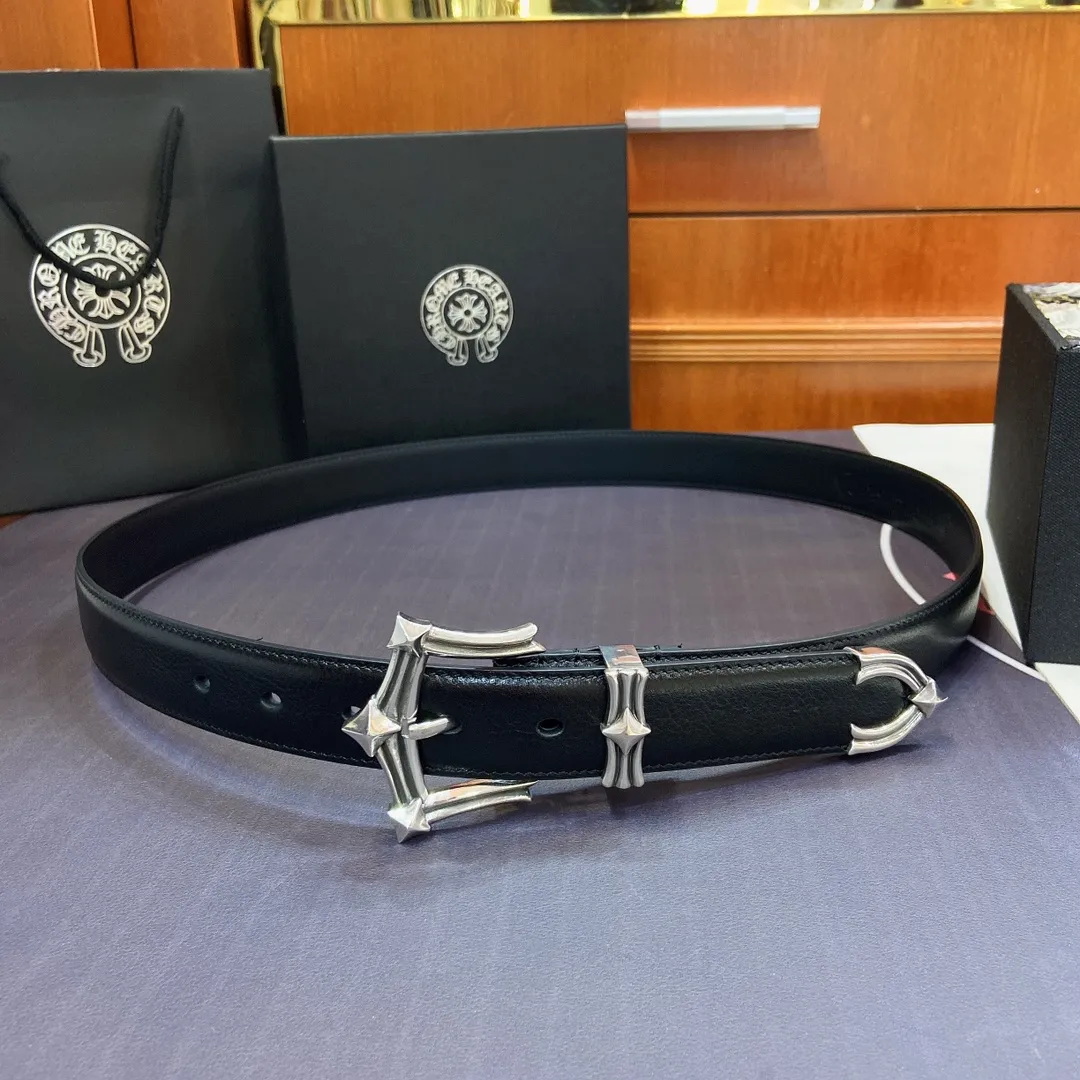𝐂𝐡𝐫𝐨𝐦𝐞𝐇𝐞𝐚𝐫𝐭𝐬 The same pin buckle belt (fixed version) as the star of Crow Heart. The silver-plated s925 brass copper buckle is matched with an imported wax leather belt, which is very cool. Width 3.0cmp520